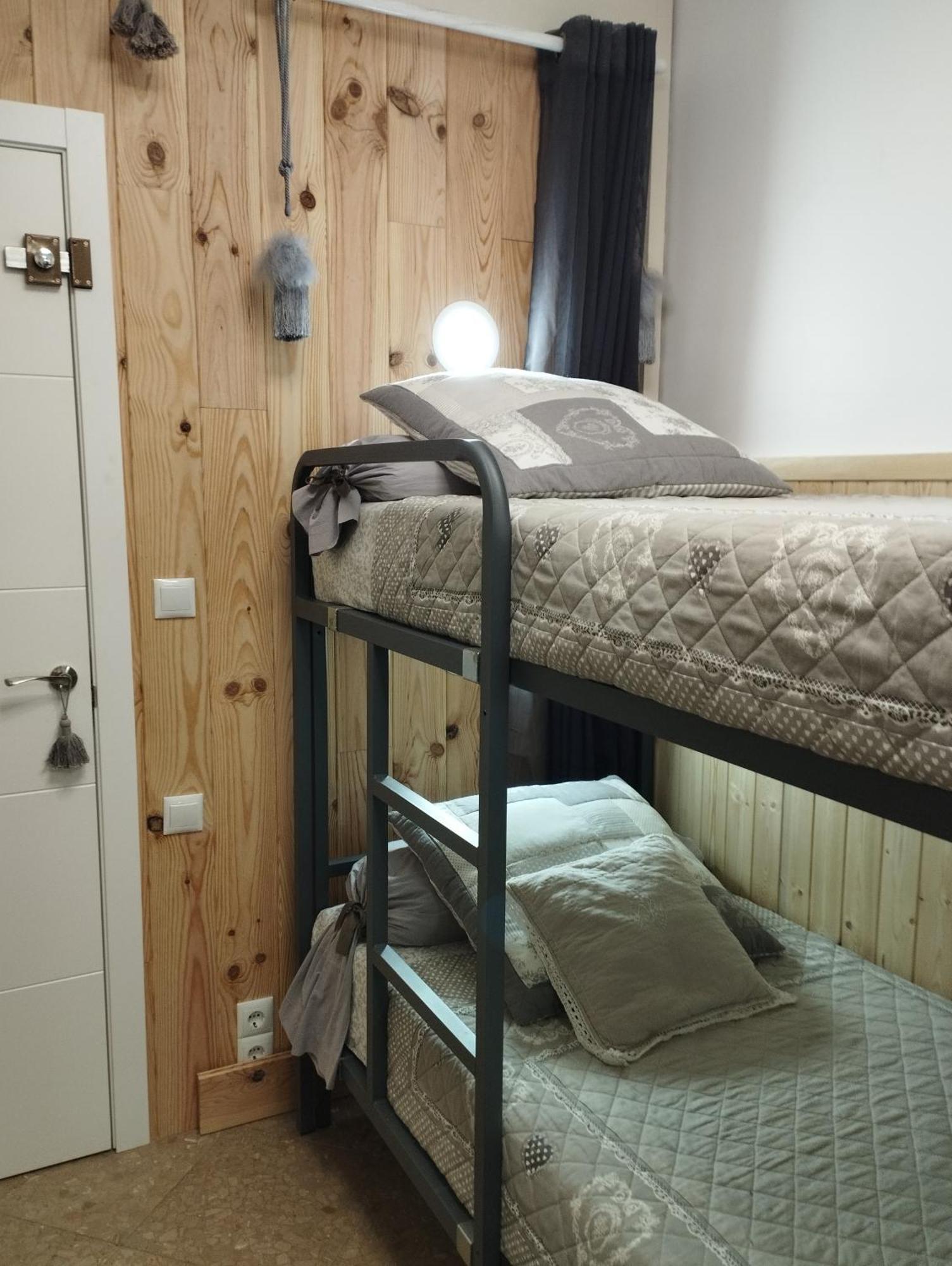 Chambres D'Hotes Chez Catherine A Reus Chambre De Paris Avec Salle De Bains Privee Eksteriør bilde